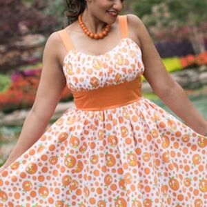 322 Disney parks small dress nwt new retails $118 orange bird peach